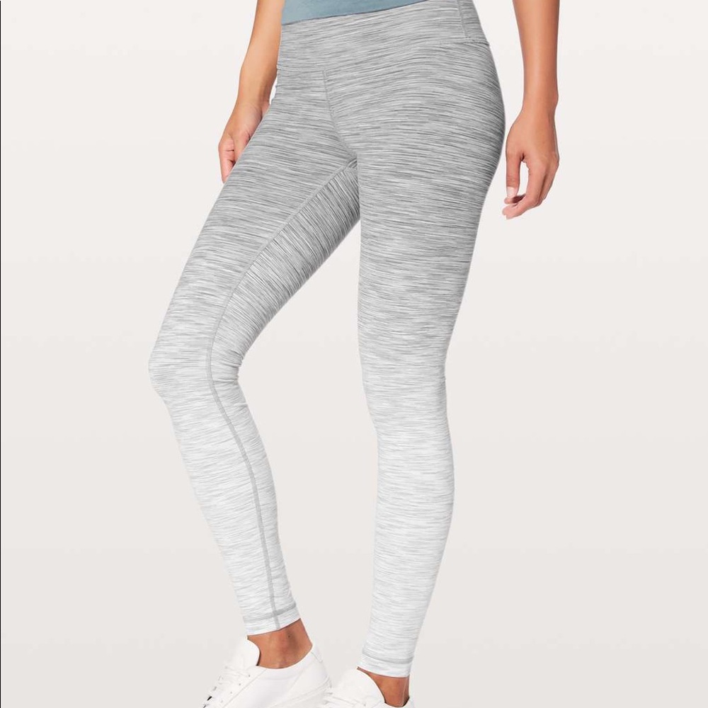 *RARE* LULULEMON grey ombré leggings 🤍
